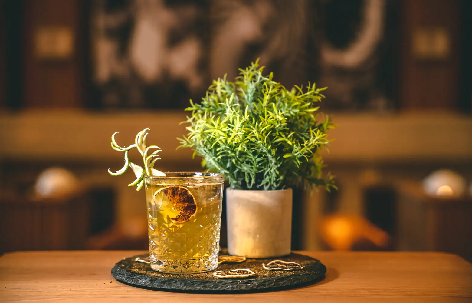 bar